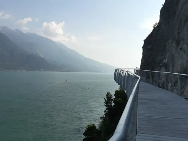 Il più bel percorso per correre in Europa è sul Lago di Garda – GALLERY