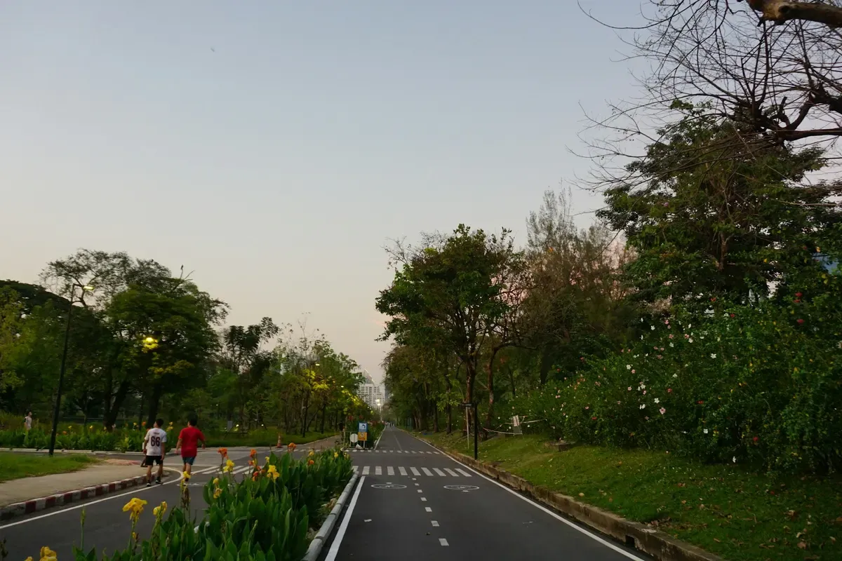Giro del parco Santiphap