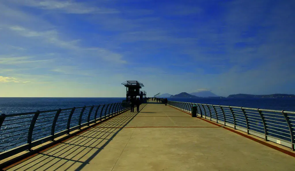 Pontile di Bagnoli dove correre a Napoli
