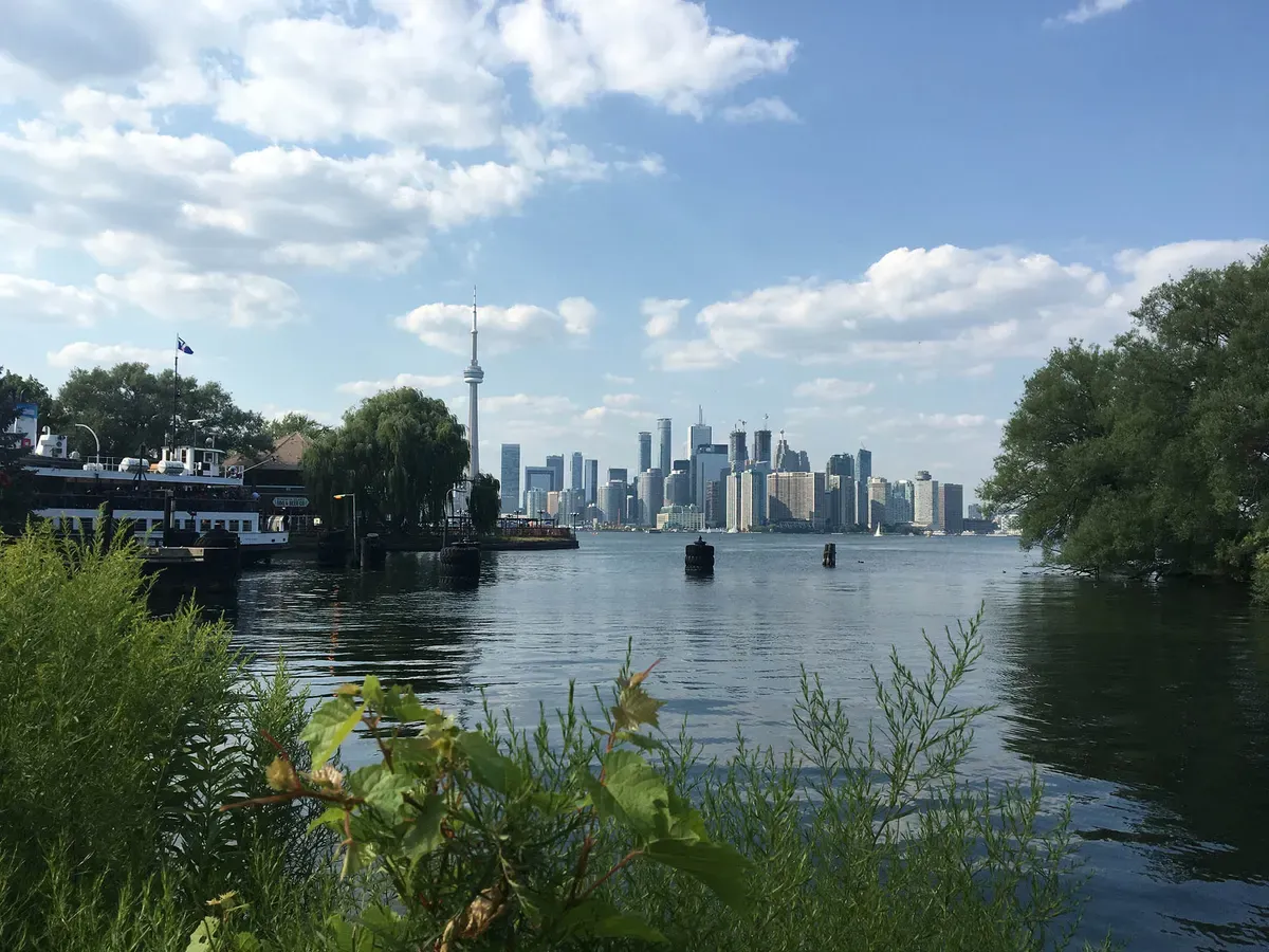 scopri dove correre a toronto center island loop