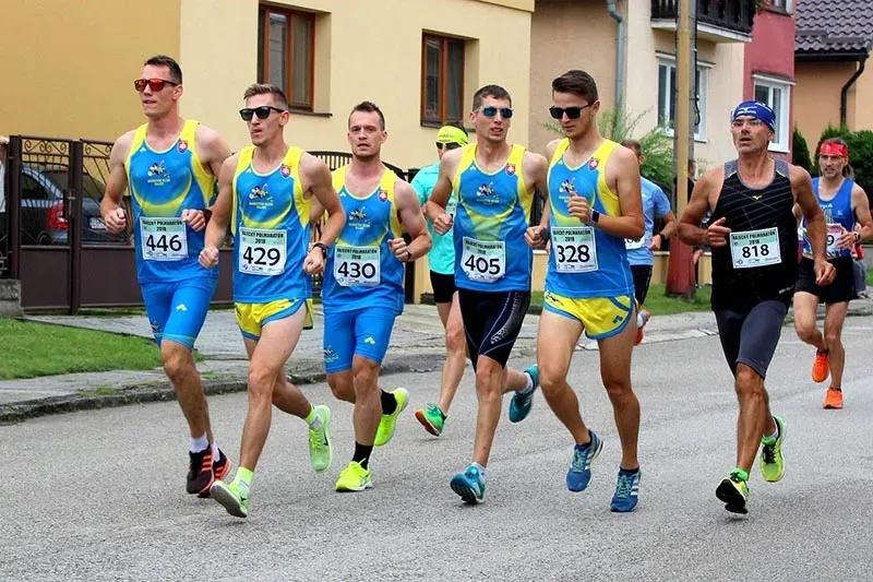 Atleti durante una maratona